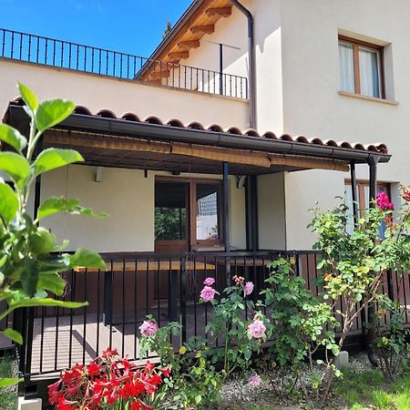 Casa Julio, Bonita Casa Comoda Y Espaciosa, Totalmente Reformada Con Terraza Y Jardin Privado Riezu ภายนอก รูปภาพ