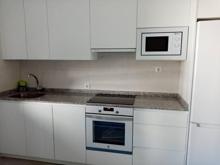Casa Julio, Bonita Casa Comoda Y Espaciosa, Totalmente Reformada Con Terraza Y Jardin Privado Riezu ภายนอก รูปภาพ